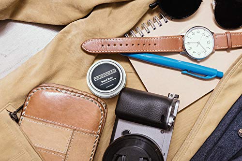 Bálsamo para la Barba para hombres es Hidratante viene en una presentación de 60 g, promueve el crecimiento y el buen cuidado de la barba, actúa además como acondicionador - The Escential Co.