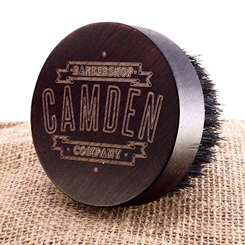 Kit para el cuidado de la barba ● 100% natural ● Hecho en Europa ● Incluye aceite, bálsamo, cepillo y peine para barba ● Set de regalo hombre de Camden Barbershop Company