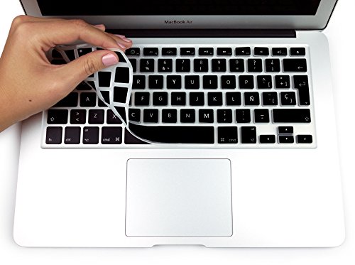 MyGadget Funda Teclado QWERTY [Español] para Apple MacBook Air 13" & Pro Retina 13/15" - Skin Protector Keyboard Cover de Silicona TPU - Negro