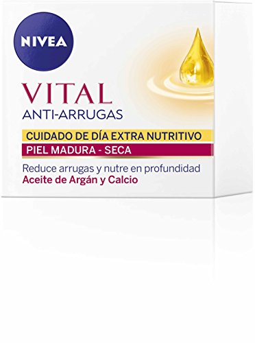 NIVEA VITAL Calcio Cuidado de Día Extra Nutritivo, crema antiedad de cuidado facial, antiarrugas para dar vitalidad y luminosidad a la piel madura - 1 x 50 ml, Estándar (4005900092465)