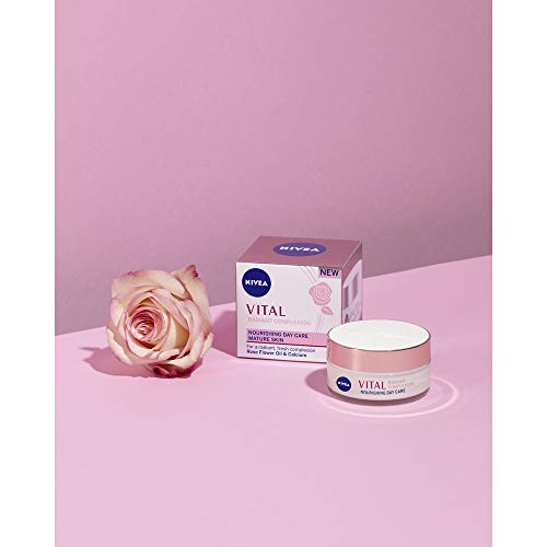 NIVEA VITAL Piel Radiante Cuidado de Día Nutritivo (1 x 50 ml), crema hidratante para reducir las arrugas, crema revitalizante de día para la piel madura