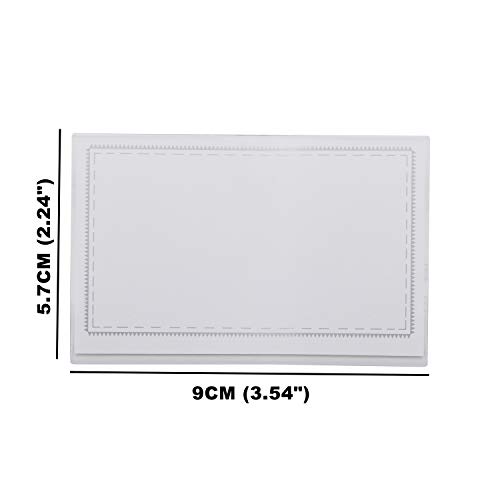 Porta Tarjetas Identificativas Transparente (Pack de 100) - 9cm x 5,7cm Tarjeta de Identificación Horizontal - Portanombres con Pin Imperdible y Pinza Cocodrilo para Escuela, Oficina, Universidad