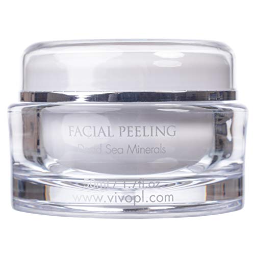 Set para cuidado facial de Vivo Per Lei: crema hidratante de día, crema renovadora celular de noche y peeling facial.