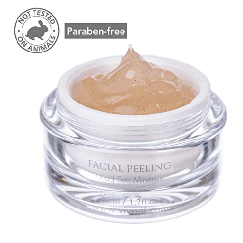 Set para cuidado facial de Vivo Per Lei: crema hidratante de día, crema renovadora celular de noche y peeling facial.