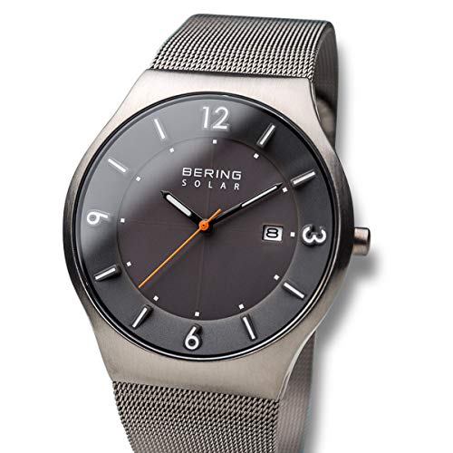 BERING Reloj Analógico para Hombre de Energía Solar con Correa en Acero Inoxidable 14440-077