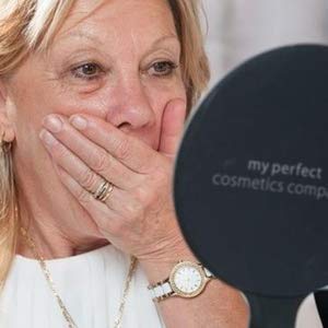 La empresa perfecta de cosméticos ha creado el juego perfecto de 5 cremas de tratamiento facial.