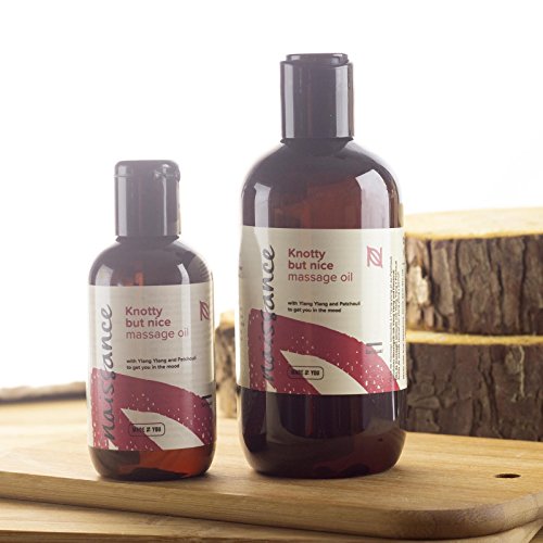 Naissance"Knotty but Nice" - Aceite de Masaje Sensual – 250ml - Base de aceite de semillas de uva con aceites esenciales de ylang ylang, pachuli, salvia, naranja, pomelo, incienso, pimienta.