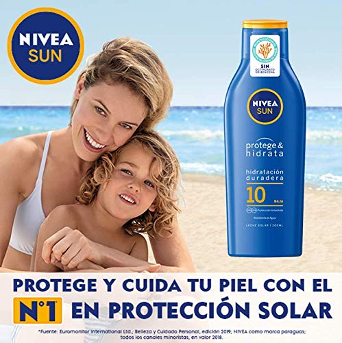 NIVEA SUN Protege & Hidrata Leche Solar FP10 (1 x 200 ml), protector solar hidratante y resistente al agua con protección UVA/UVB, protección solar baja