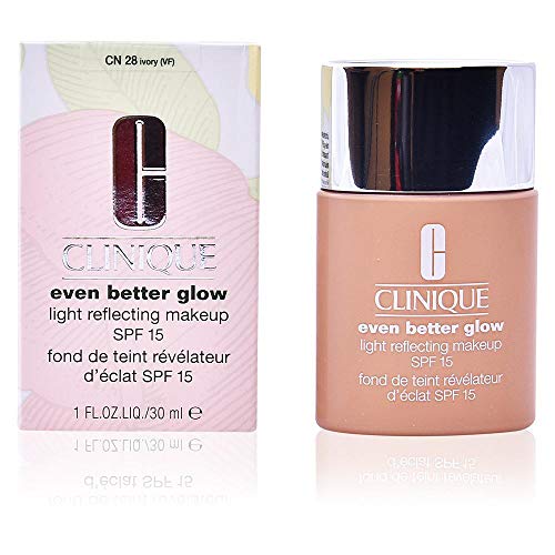 Clinique Even Better Glow SPF15 Fondo de Maquillaje Tono Neutral - 30 ml