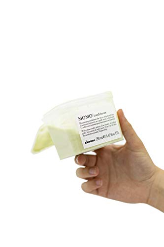 Davines momo moisturizing conditioner (for dry or dehydrated hair) 250.