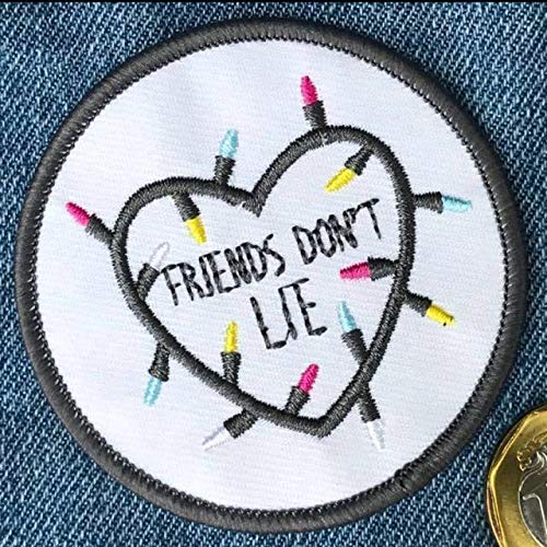 Stranger Things Inspired Friends Dont Lie - Parche para ropa