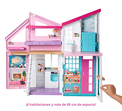 Barbie Casa Malibu, casa de muñecas de dos pisos plegable con muebles y accesorios (Mattel FXG57)