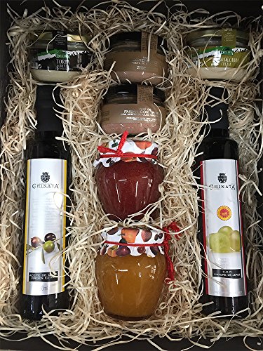 Cesta regalo gourmet con aceite oliva virgen extra, vinagre D.O. Jerez y patés de La Chinata, mermelada natural artesana reina extra y cerezas y cremas de queso de la Serena y queso de cabra Deliex