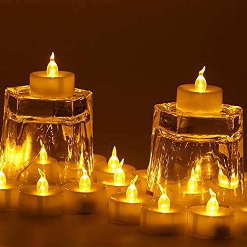 Ideal Products 30 Velas LED con Efecto Parpadeante de romántica luz Amarilla. Nunca se apagan y no Hacen Humo. Especiales para Decoración, Fiestas y Celebraciones: Navidad, Halloween o San Valentín.