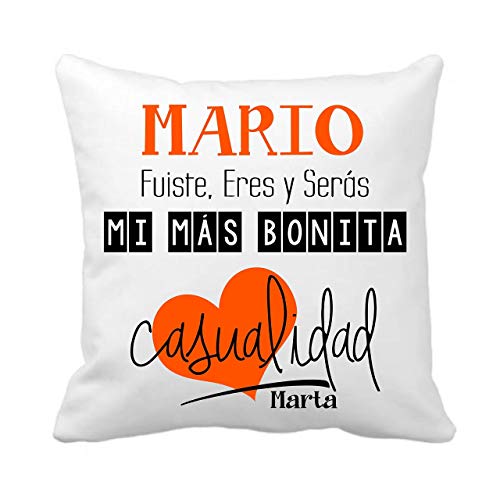 Kembilove Cojín personalizado para Parejas – Fuiste Eres y seras mi mas bonita casualidad – Cojín con nombre Personalizado para Parejas y Enamorados – Cojín para San Valentín – Regalo Original