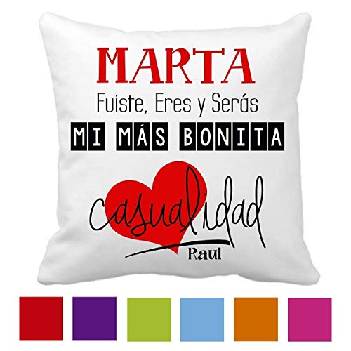 Kembilove Cojín personalizado para Parejas – Fuiste Eres y seras mi mas bonita casualidad – Cojín con nombre Personalizado para Parejas y Enamorados – Cojín para San Valentín – Regalo Original