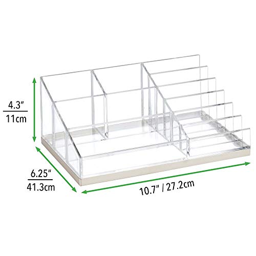 mDesign Práctico organizador de maquillaje – Decorativa caja para guardar cosméticos como esmaltes de uñas o polveras – Expositor de maquillaje con 10 compartimentos – transparente/plateado mate