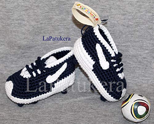 Patucos de fútbol para bebé de crochet, Unisex. Estilo Nike, 100% algodón, tallas de 0 hasta 12 meses, hechos a mano en España. Elige los colores de tu equipo favorito. Regalo para bebé.