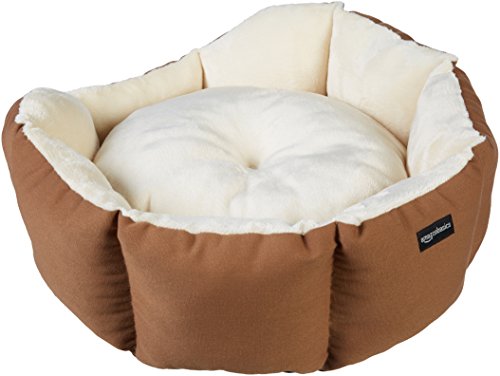 AmazonBasics – Cama octogonal para mascotas