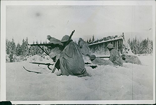 Vintage foto de soldados francotiradores durante la Guerra en Finlandia. 1940