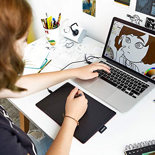 Wacom One by Wacom Medium - Tableta gráfica con lápiz digital sensible a la presión, compatible con Windows y Mac, óptima para oficina en casa y e-learning, color negro y rojo