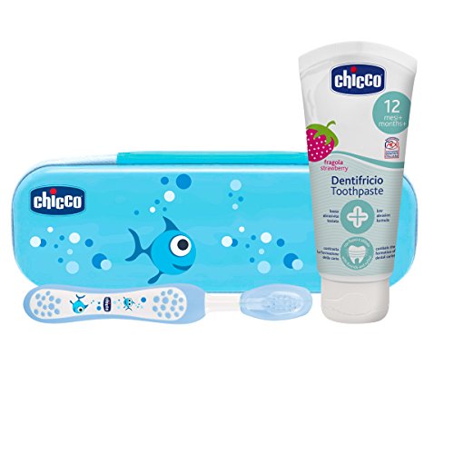 Chicco - Set dental Cepillo de dientes + Pasta Fresa con flúor 12+ m + Neceser Semi rígido, color Azul