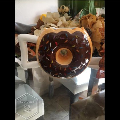 Taza de donut de cerámica - Deliciosa taza de donut con glaseado de chocolate con chispas - Divertido"MMM Donuts!" Cita - La mejor taza para café, té y más - Tamaño grande de 14 oz