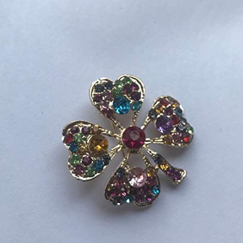 Amosfun Trébol de Cuatro Hojas Broche trébol Ahueca hacia Fuera Rhinestone Solapa Pin St. Patricks Day Decor 2pcs