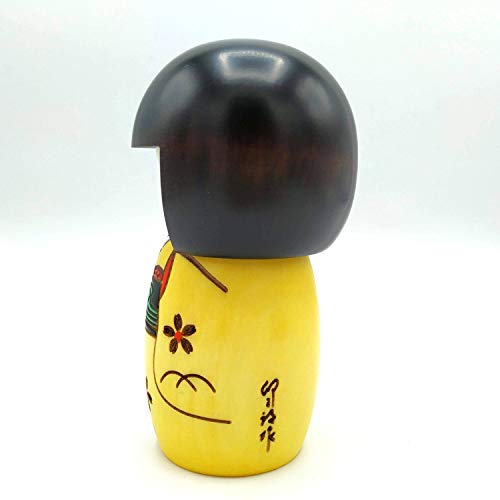 Muñeca Kokeshi de Madera Auténtica Chica Feliz Color Amarillo