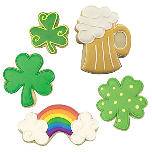 Ann Clark Cookie Cutters Juego de 5 cortadores de galletas Día de San Patricio con libro de recetas, trébol, trébol pequeño, trébol de cuatro hojas, jarra de cerveza y arco iris