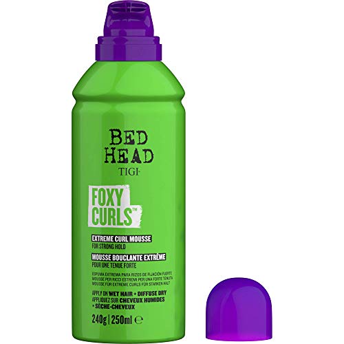 BED HEAD by TIGI - Foxy Curls, Espuma fijadora para pelo rizado, fijación fuerte, 250 ml