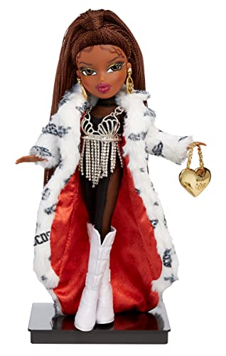 Bratz x GCDS Muñeca de Moda Sasha en edición Especial-con Vestido, Accesorios, Cepillo para el Pelo y más-Articulada-Caja Premium-Edad: 7+ años, Color (573494)