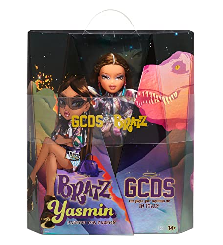 Bratz x GCDS Muñeca de Moda Yasmin en edición Especial-con Vestido, Accesorios, Cepillo para el Pelo y más-Articulada-Caja Premium-Edad: 7+ años, Color (573470)