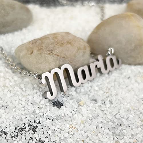 Cotigo Collar Nombre Acero-Incluye Tarjeta con Significado Hermoso -Colgante Nombre Plateado o Dorado-Regalos Personalizados para Mujer-Cumpleaño-Navidad-Día de madre-San valentín (María-Plateado)