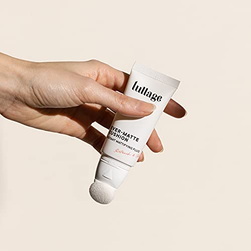 LULLAGE Fluido Matificante Instantáneo Anti-Brillos, 30 ml | Textura aterciopelada en Piel Mixta - Grasa | Tratamiento VEGANO y Natural | Acabado Mate Suave y Sedoso al Instante, Ever-matte Cushion