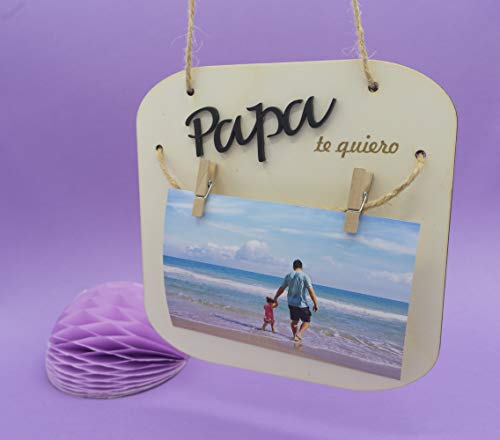 Marco de foto con Pinzas en Madera con el"Papá" en acrílico y el"te quiero" grabado con Láser. Marco de madera para el día del Padre, un regalo y recuerdo especial para toda la vida