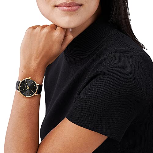 Michael Kors Reloj de Mujer PYPER, Tamaño de Caja de 38 mm, Movimiento de Tres Manecillas, Correa de PVC, Dorado