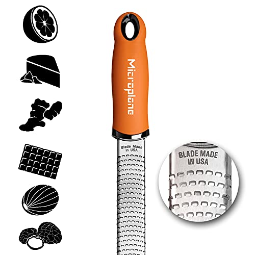 Microplane Rallador de Cocina Zester en Naranja para cítricos, Queso Duro, Jengibre, Chocolate, Nuez moscada y trufas con Hoja Fina de Acero Inoxidable - Made in USA