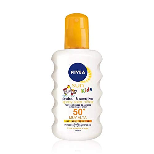 NIVEA SUN Protect & Sensitive Spray Solar Niños FP50+ (1 x 200 ml), protector solar para niños, protección solar muy alta para reducir el riesgo de alergias solares