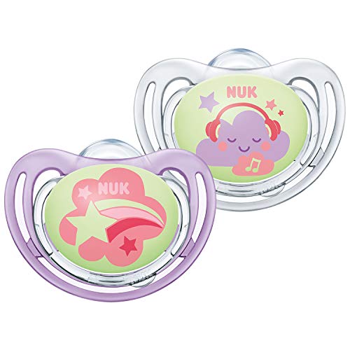 NUK Freestyle Night Dummy, 18-36 meses, Dummies con efecto luminoso, silicona BPA, nubes rosas, paquete de 2