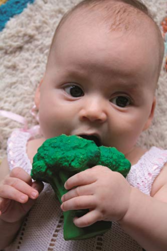 Oli & Carol - Mordedor Bebé de Caucho Natural, Brucy The Broccoli, 9 cm