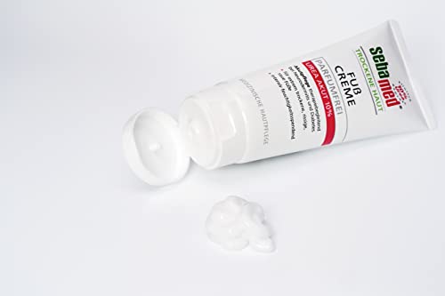 Sebamed - Crema para pies secos de piel Urea 10 % con 10 % de urea, cuidado activo para pies extremadamente secos, agrietados y ásperos, tolerancia cutánea dermatológicamente clínica, contenido 100 ml