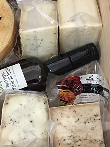 Caja Regalo GOURMET (PACK F-G) -GRANDE- 2 Quesos Artesanos (Aceite y Pimentón) + 4 quesos de Vaca variados con ESPECIAS + Botella ACEITE olive v.e. ECOLOGICO