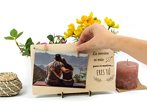 CONTRAXT Marco de fotos San Valentin. Marcos porta fotos amor en madera Regalos detalles tarjetas ideas originales San Valentin aniversario novia novio hombre mujer pareja (Pareja 2)