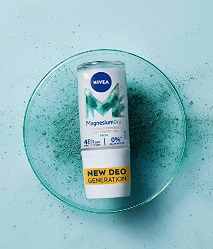 NIVEA Magnesium Dry Fresh en pack de 6 (6 x 50 ml), desodorante antitranspirante para una piel sana, desodorante roll on, protección eficaz 48 horas