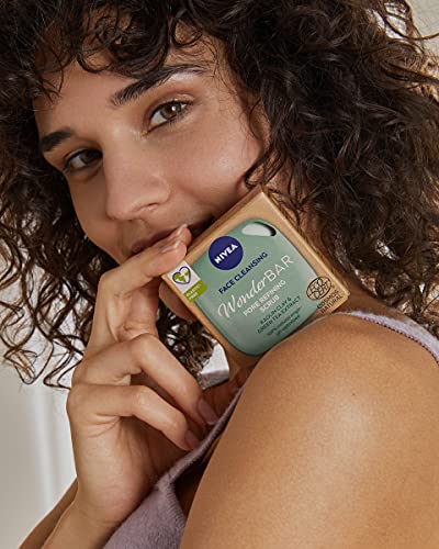 NIVEA Naturally Clean Exfoliante Facial Sólido Anti-imperfecciones (1 x 75 g), limpiador facial 99% de origen natural, pastilla limpiadora enriquecida con arcilla blanca