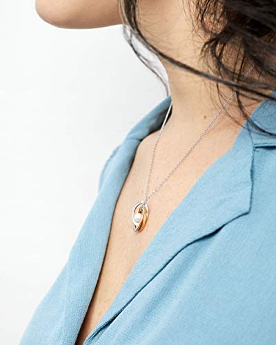 Secret & You Collar de Perla Cultivada de Agua Dulce Cadena y un Colgante de Plata de Ley de 925 - Tres Anillos bañados en Oro Perla Redonda de 5 a 5,5 mm - 40 o 45 cm de Largo.