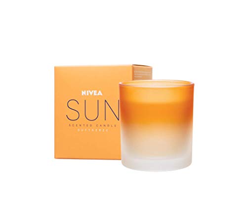 Nivea Sun Original Vela aromática, Bonita Vela perfumada con el Conocido Aroma a Crema Solar Sun, Vela con una Delicada Fragancia en Vaso de Vidrio opalino, 120 g