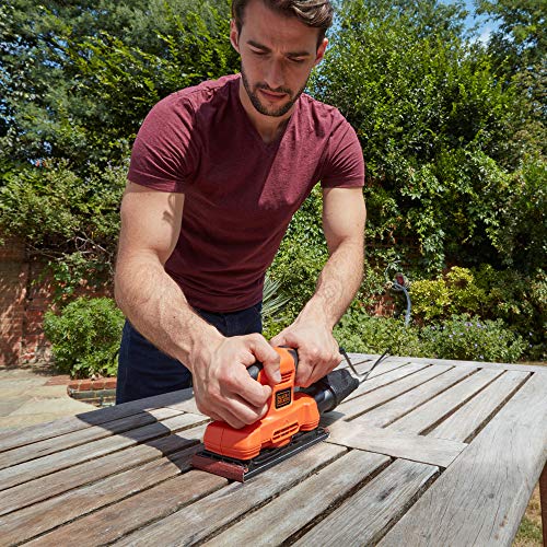 BLACK+DECKER BEW220 Lijadora Orbital 150 W 14.000 RPM diámetro órbita 2 mm Incluye 1 Hoja de Lija 150 V Cranberry