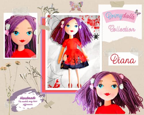 DRIMYDOLLS - Muñeca de Trapo Suave Niñas, Blandita, Hecha a Mano, Muñeca de Moda 37 CM, Ojos Arcoiris, Exclusiva, Diseño en Rojo, Tela de Calidad, Serie Limitada Colección DIANA, Regalo Original Única